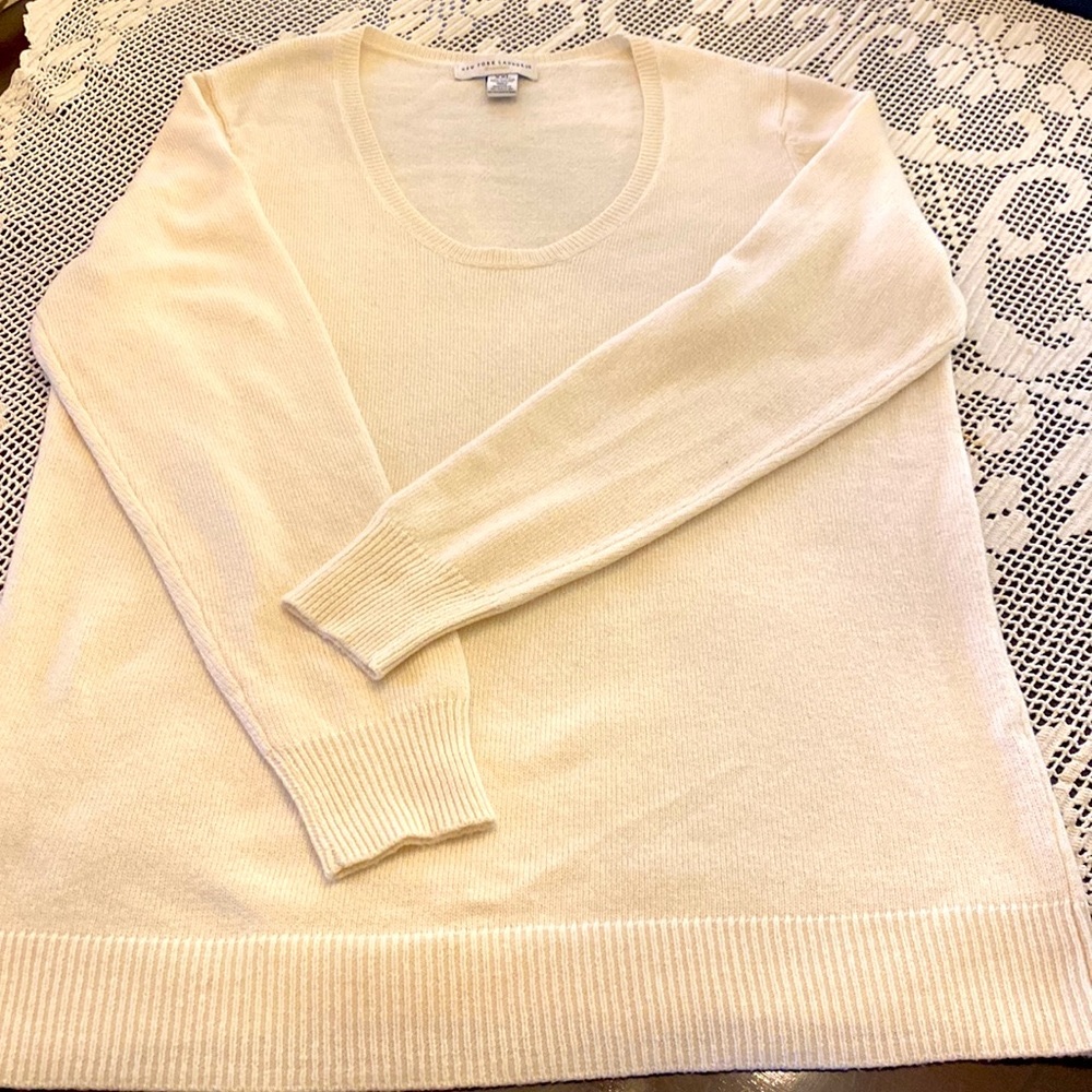 New York Laundry Essentials Women’s Deep Décolleté XXL Tunic Sweater